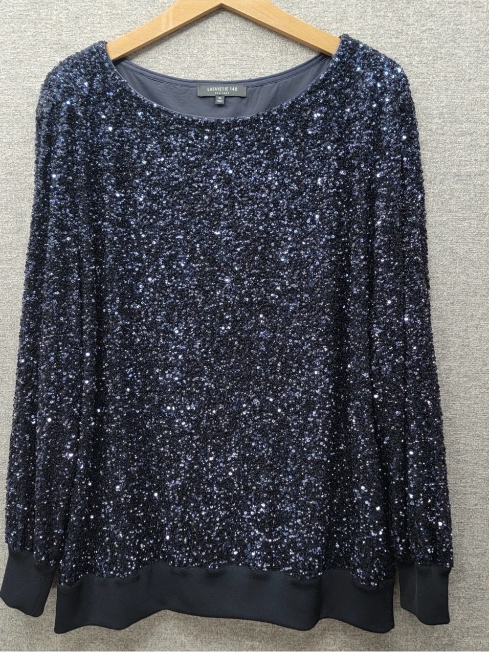 Lafayette 148 New York Nessa sequence navy blue top ptp 22”stretchto26” Msrp$598